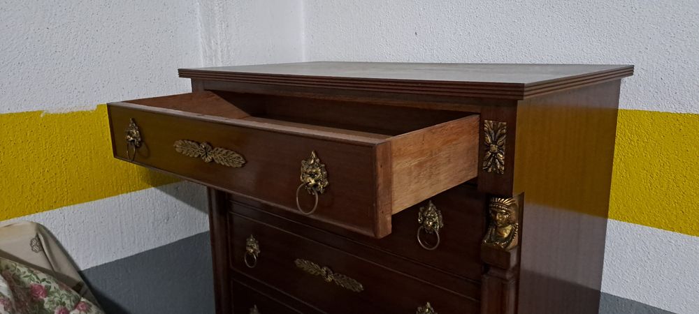 Movel para sala Bar com 4 gavetas