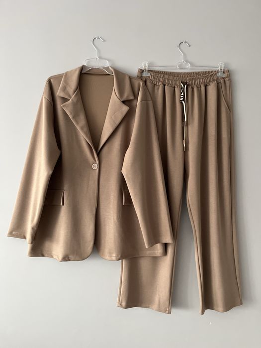 Garnitur  wizytowy Nowy roz 54