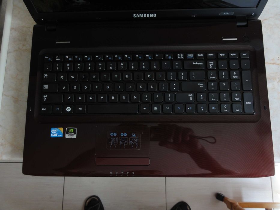 Laptop Samsung R-780 ( 17'')