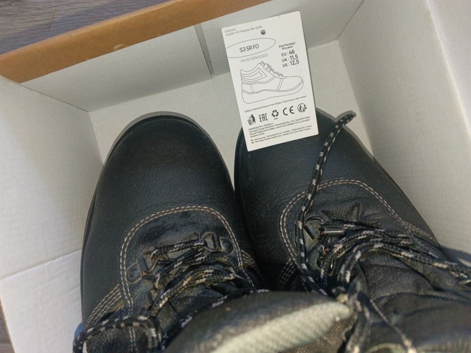 Botas de segurança S3 prova água , sado só uma semana , tamanho 46 eu