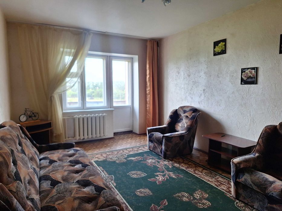 2-кімнатна 52м район зупинки "Авіаторів" м.Бориспіль