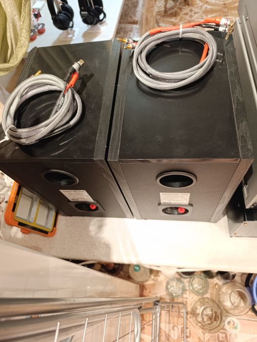 Акустика HECO odeon 200 ( 80-120W)4-Om.