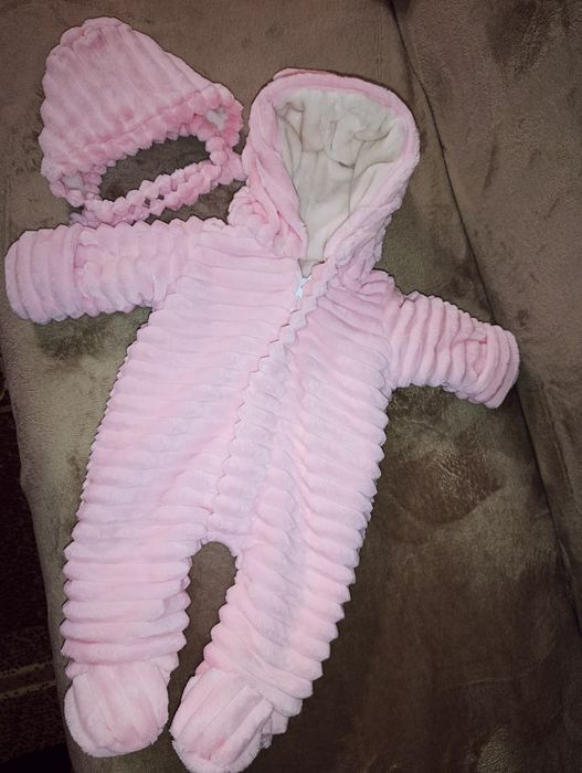 Плюшевий комбінезон-чоловічок з шапочкою Wonder Nation (рожевий)