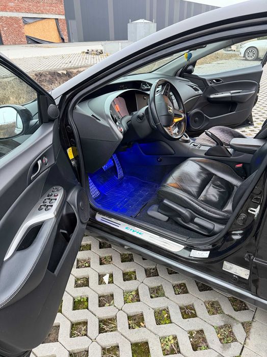 Honda Civic 5D 2008