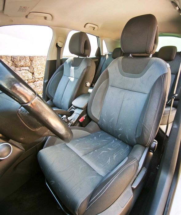 Citroën C4 — fotografia 11