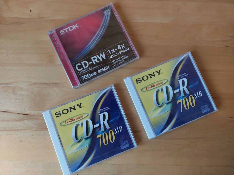 27 DVD-R e Cd-R novos e alguns selados