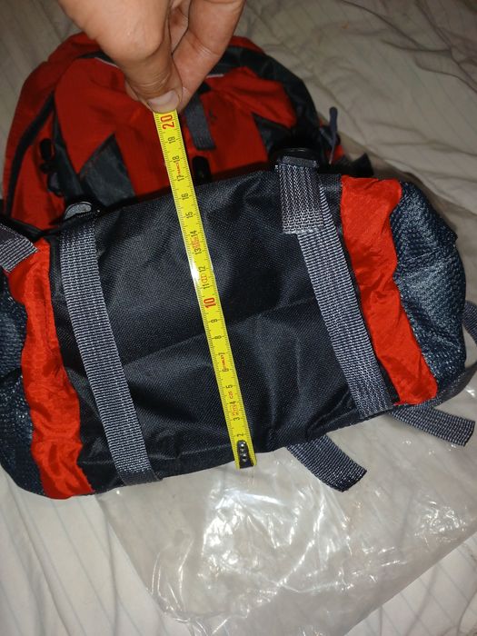 Новий рюкзак універсальний чорний/червоний