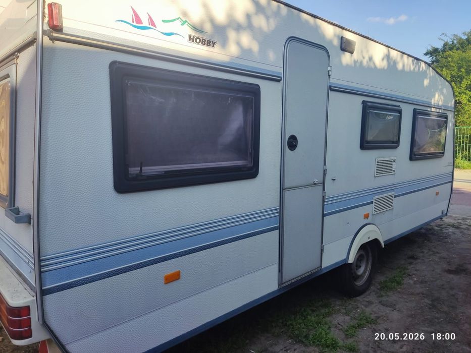 Hobby 530 Uoplyst  Hobby 530 Uoplyst – zadbana, w pełni sprawna przyczepa kempingowa