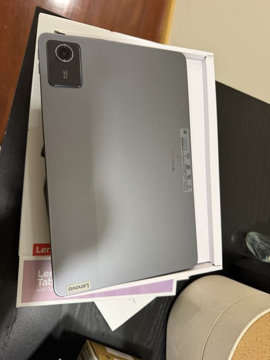 Tablet Lenovo M11 + capa + caneta