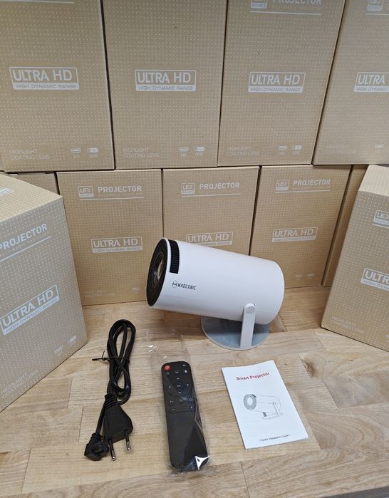 Projetor 6000 lumens + ANDROID Incorporado + Keystone 4D / 1080P