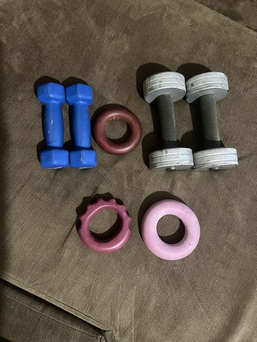 Гантели, еспандеры