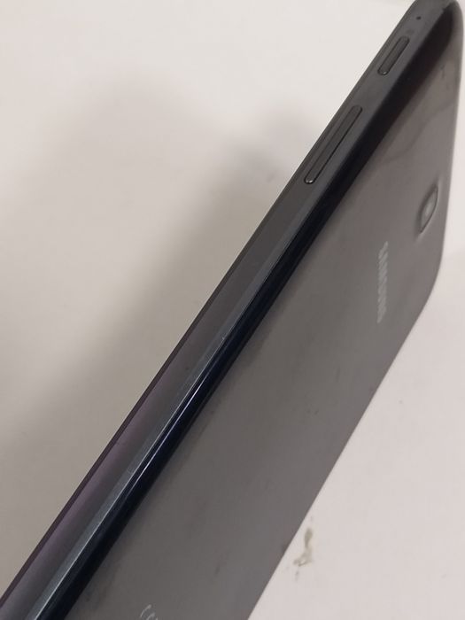 Планшет Samsung Galaxy Tab 3 (А 7.0 (2016)  SM-T211 "