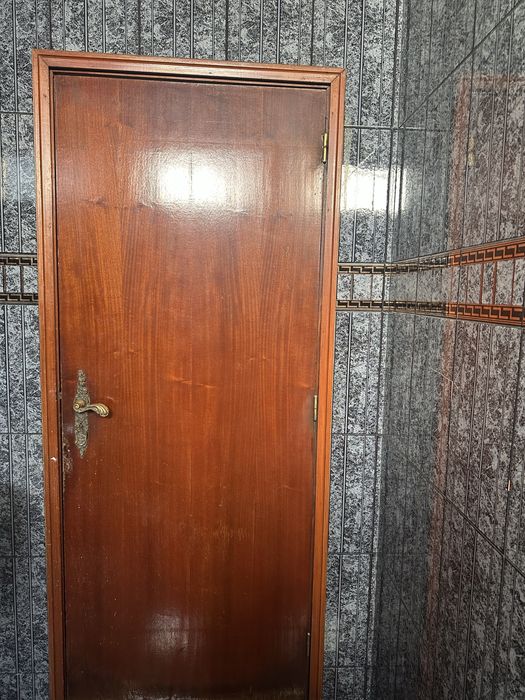 Portas interiores de madeira