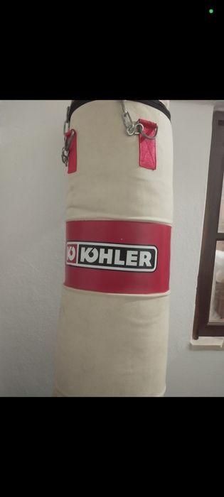 Saco de boxe em bom estado com corrente