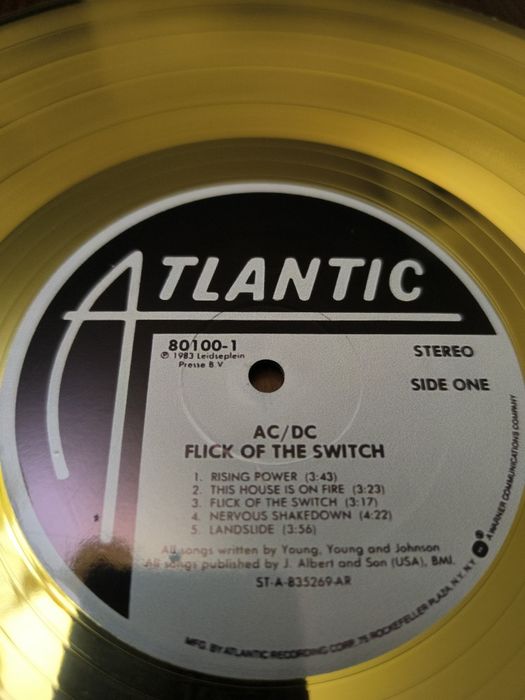 Сувенирный gold disc AC-DC 79,83