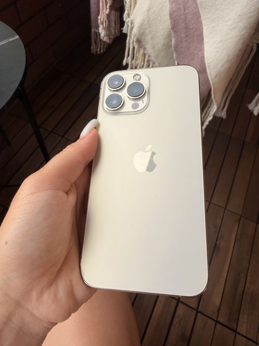Продам Iphone 13 pro max