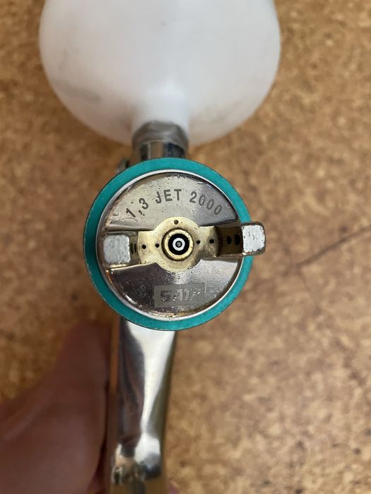 2 Pistola pintura sata jet NR2000 e lixadeira