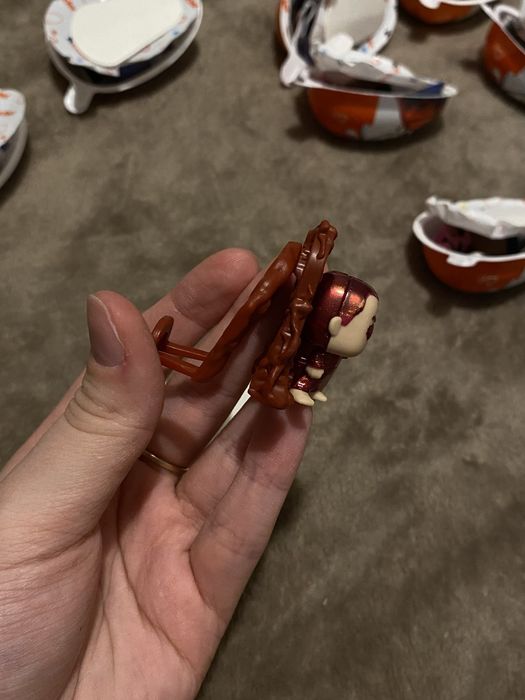Figurka Eleven ("El") upside kinder joy stranger things.