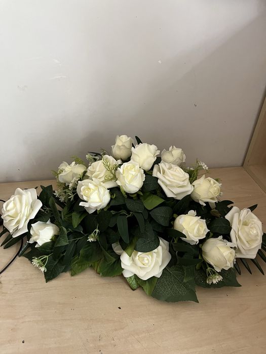 Прикраси для весільної машини