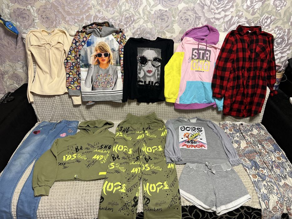 Пакет речей на дівчинку 10-11 років