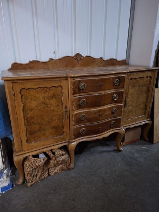 Aparador Queen Anne