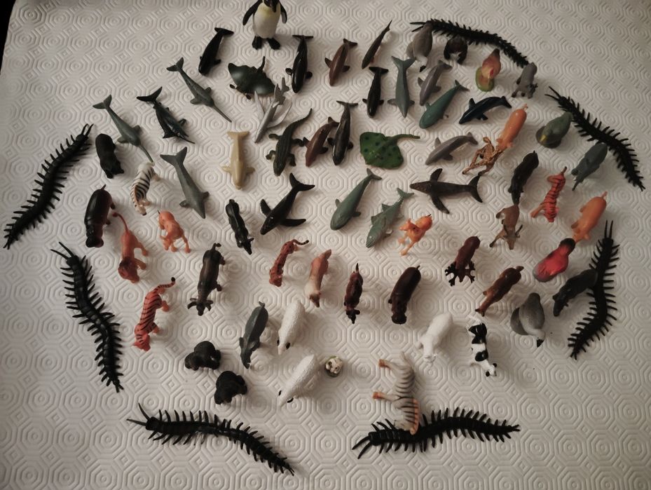 Coleção de Animais em Miniatura Usados
