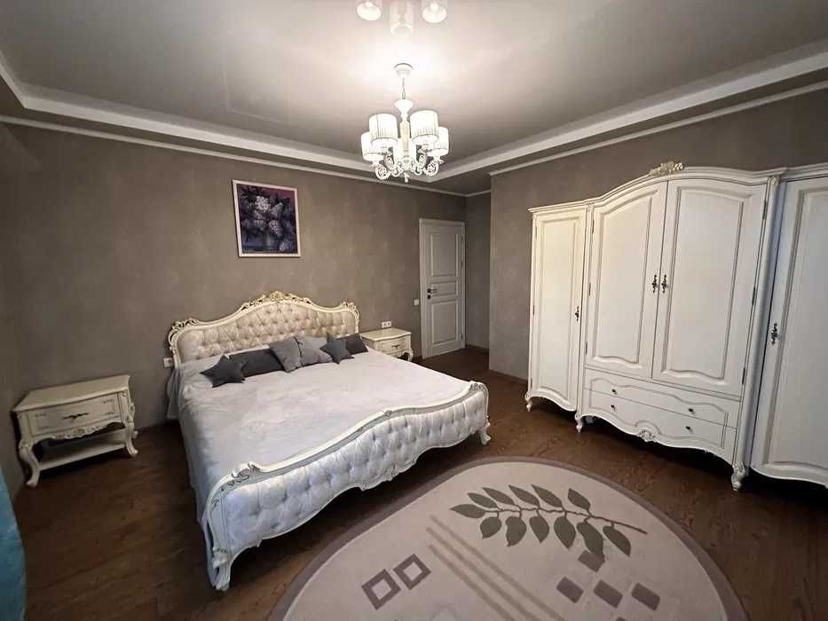 Двокімнатна квартира Анатолія Петрицького ЖК Відпочинок Святошин