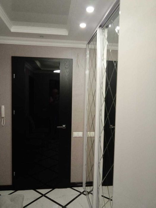 Продаж 2к квартири з вишуканим ремонтом проспект Свободи, новобудова