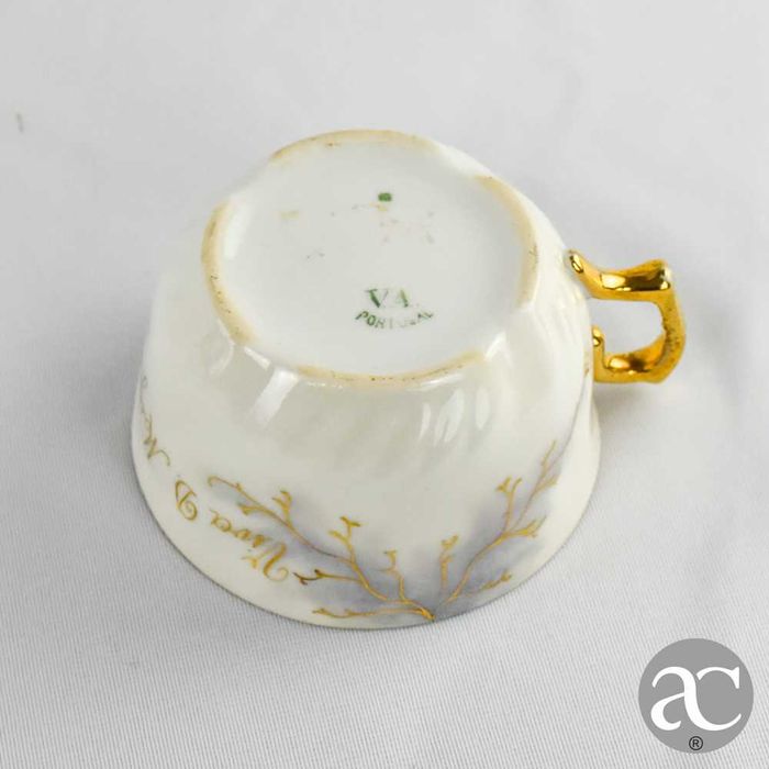 Chávena de chá e pires, porcelana Vista Alegre “Viva D. Miguel II”