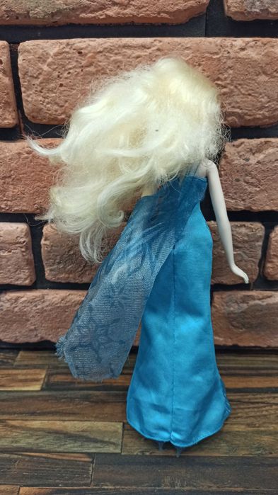 Lalka Hasbro Elsa z Krainy Lodu