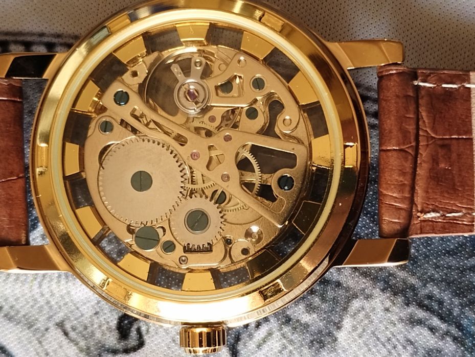 Наручний механічний годинник скелетон Winner.