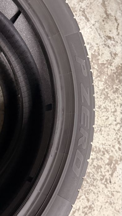 Pneus 255/40r21 Pirelli PZero com 80% piso