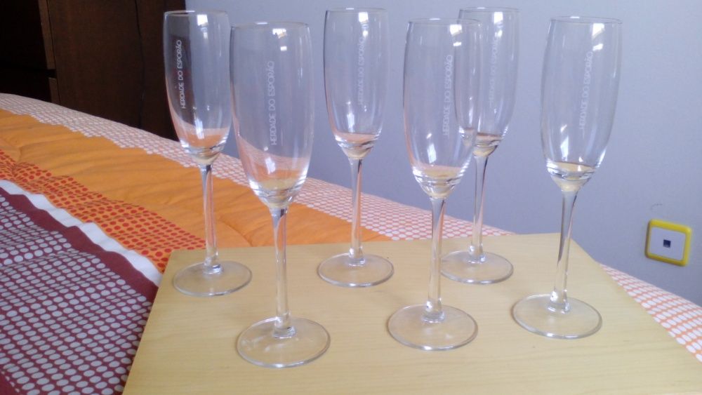 Glass set service – We have 5 sets in excellent condition, still in their original boxes64740290504705124