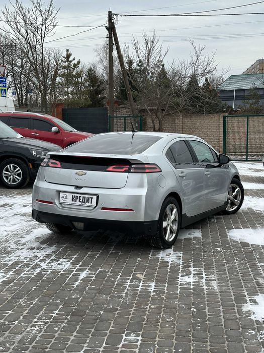 Продам  Chevrolet Volt 2012 рік можлива розстрочка,кредит,обмін!