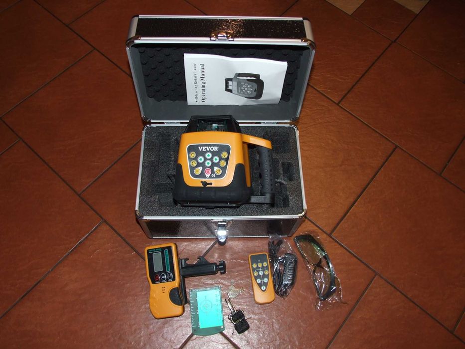 Niwelator laserowy samopoziomujący obrotowy Vevor NOWY laser rotacyjny