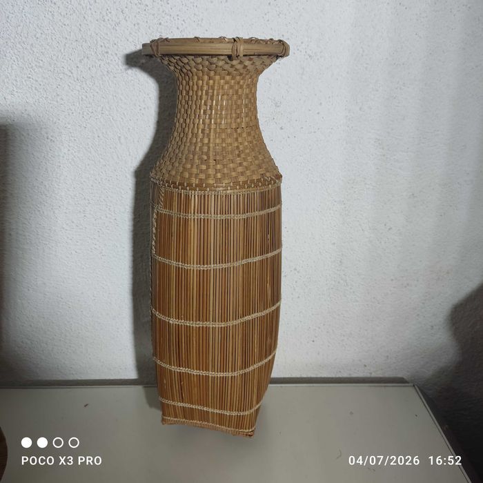 Cesto artesanal Angolano