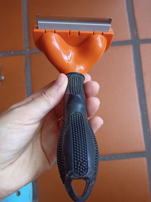 Escova FURminator para cão pelo longo