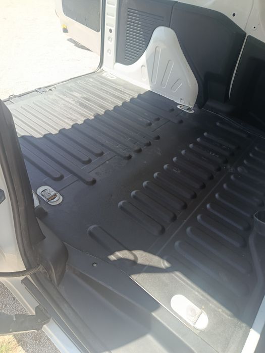 Peugeot partner 1.6hdi igual a nova