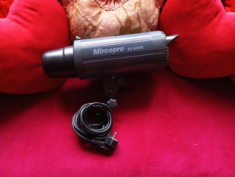 Спалах студійний, фото вспышка студийная Mircopro 600S