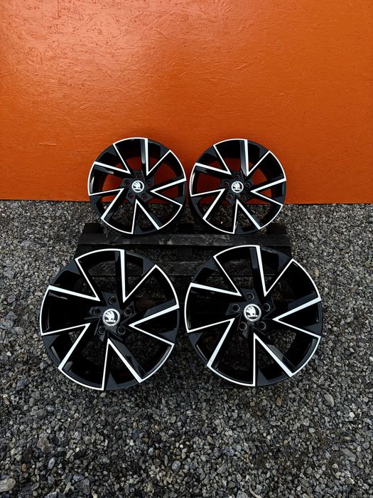 Диски R17 5.112 ET45 цо 57.1 гольф пассат шкода а5 а7 тігуан ауді а4 а
