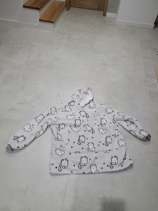 Kocobluza w szare kotki NOWA