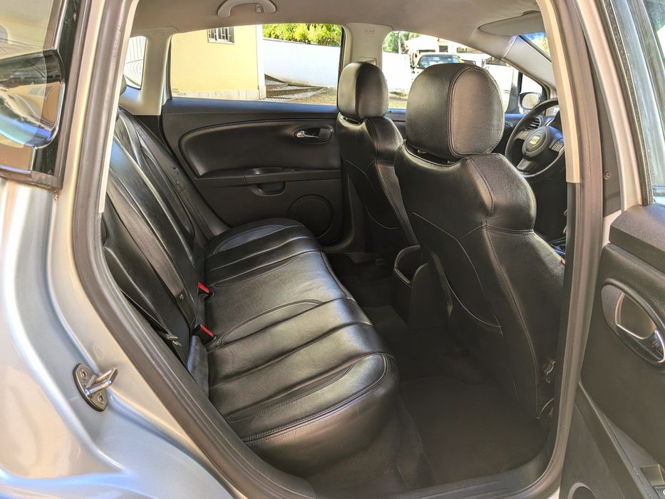 Seat Leon FR 2.0Tdi 170cv (selo antigo)