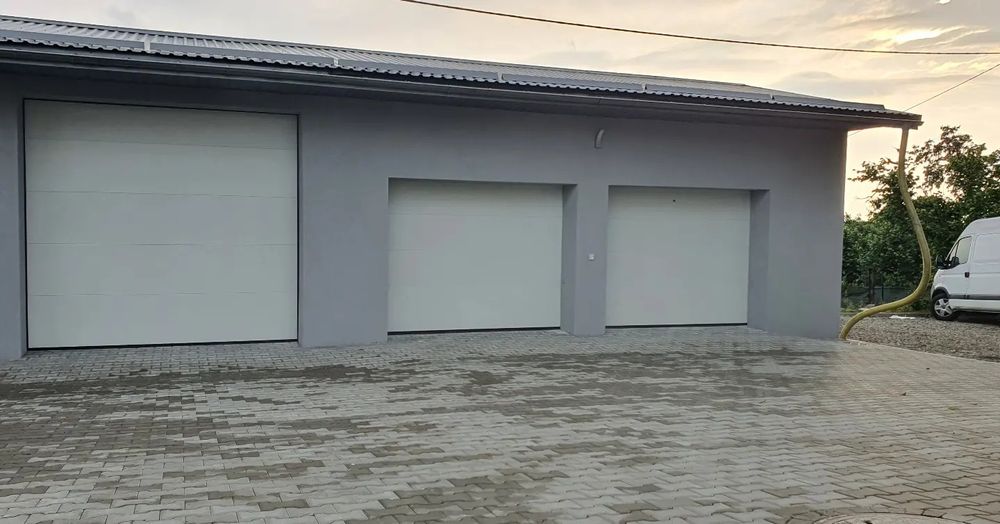 Brama segmentowa 60mm FAKRO ELITE 4000x2250 Antracyt (RAL7016)