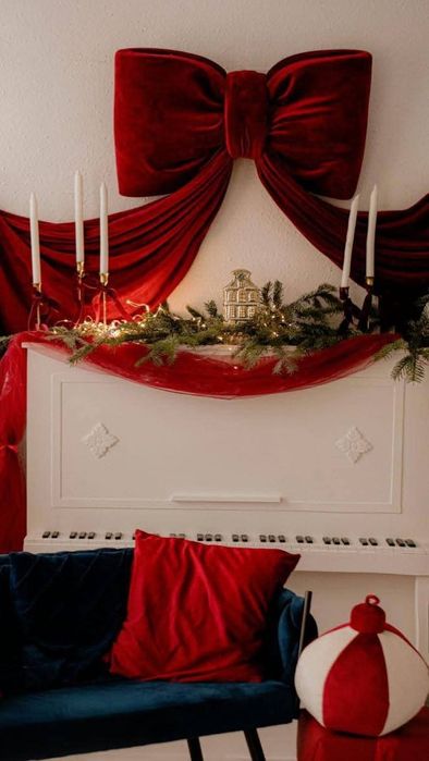 Pianino drewniane atrapa