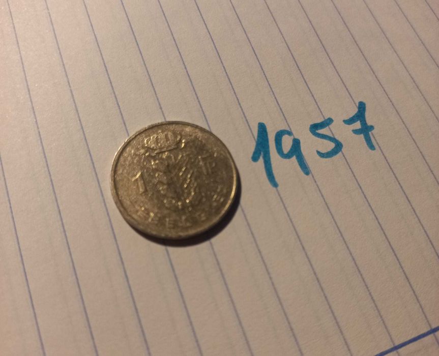 Moedas antigas em bom estado