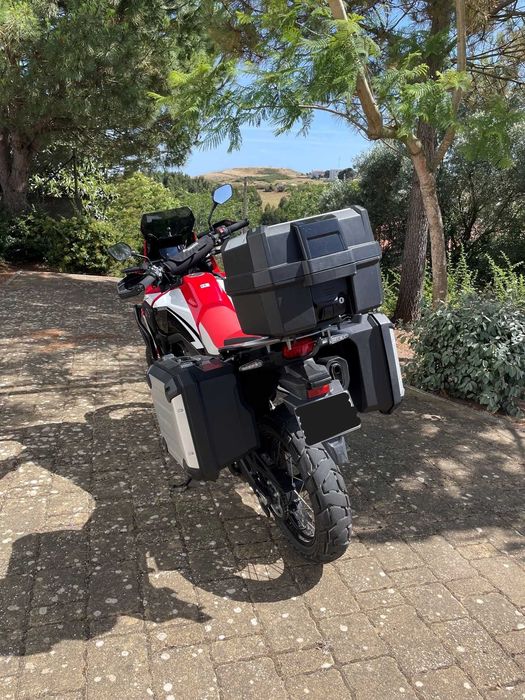 Honda Africa Twin CRF1000L 2018 | 27.000 km | Único Dono | Full Extras
