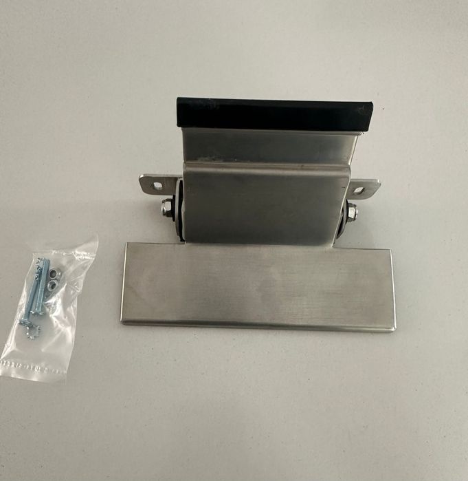 Pedal de armário de cozinha