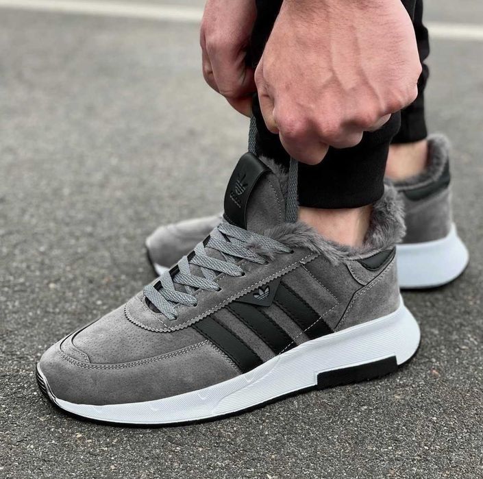Зимние мужские кроссовки Адидас замшевые на меху серые Adidas