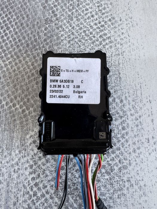 Продам зеркало BMW G 20   2241.3018