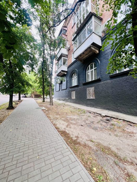 2к сталінка під ремонт, центр міста